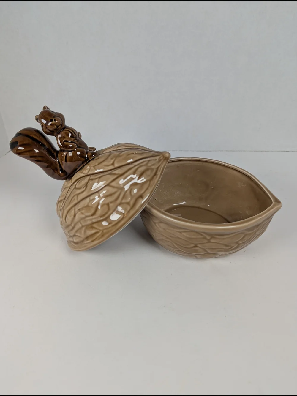 Vintage MCM Ceramic Squirrel on Walnut Acorn Candy Nut Dish Bowl